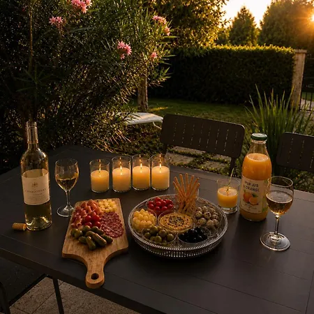 Jardin Des Papillons Apartment La Buisse